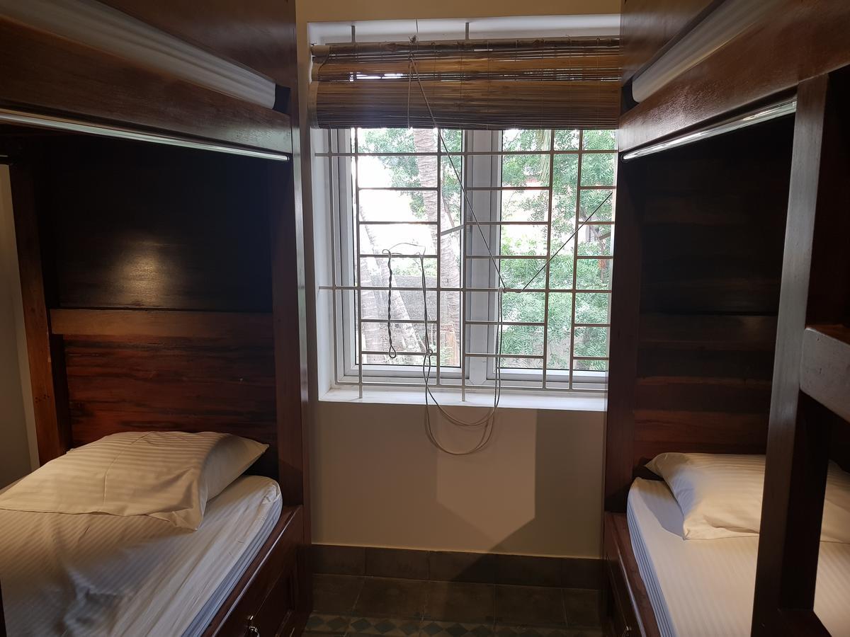 Micasa Hostels 蓬蒂切里 外观 照片